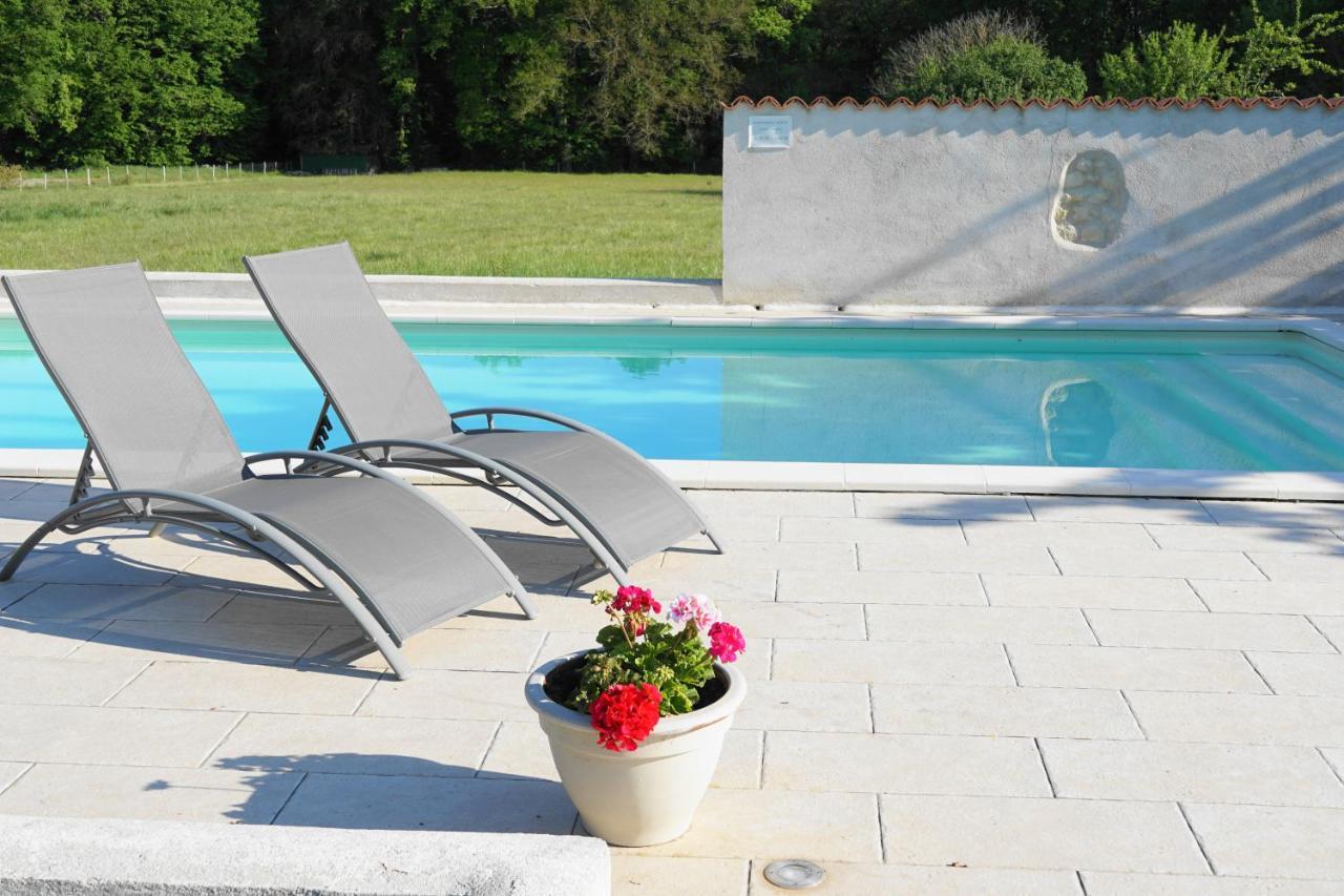 Bed and Breakfast Le Chemin Challignac Exteriér fotografie